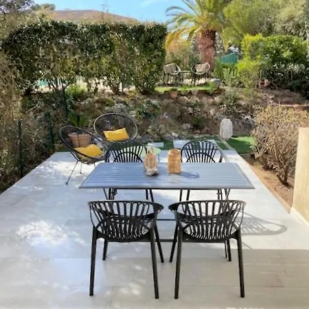 Cosy St Raph, Piscine Residence, Proche Apartment *